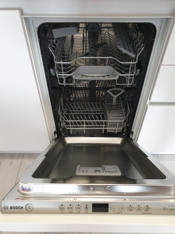 Private Apartment, Aircondition, Hd Tv Pl & De, Wifi, Garage, Fully Equipped, Near Beach Kolobrzeg Bagian luar foto